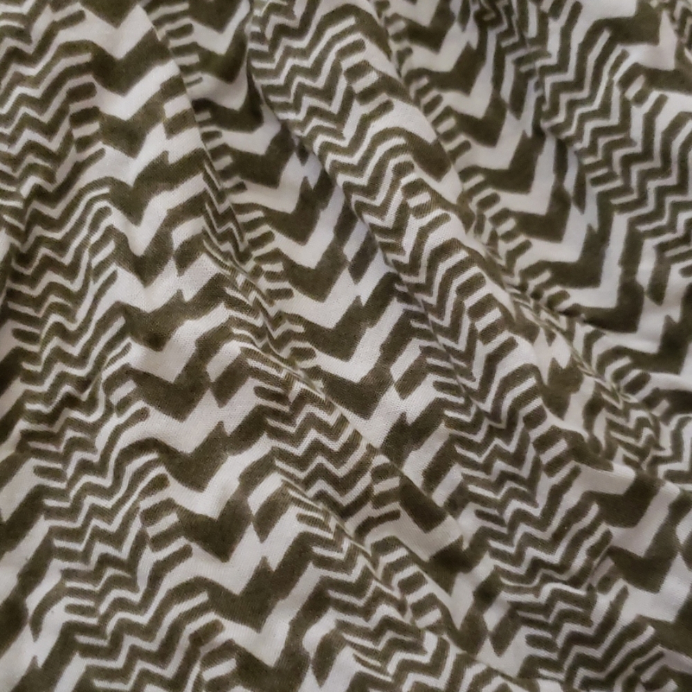 American Eagle Printed Skirt - Picture 3 of 5